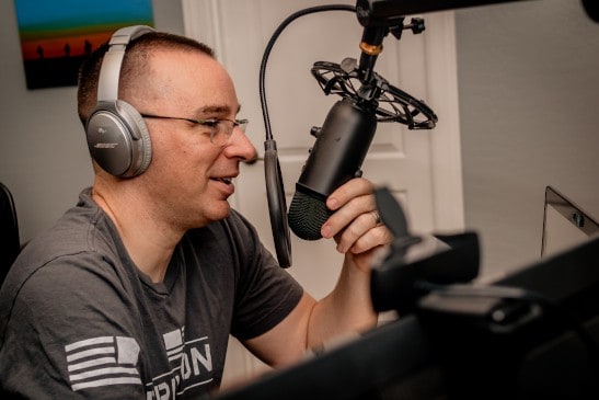 Scott DeLuzio Drive On Podcast Host